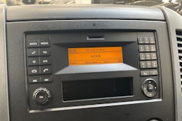 valkoinen Mercedes-Benz Sprinter 2016 kuva 17.