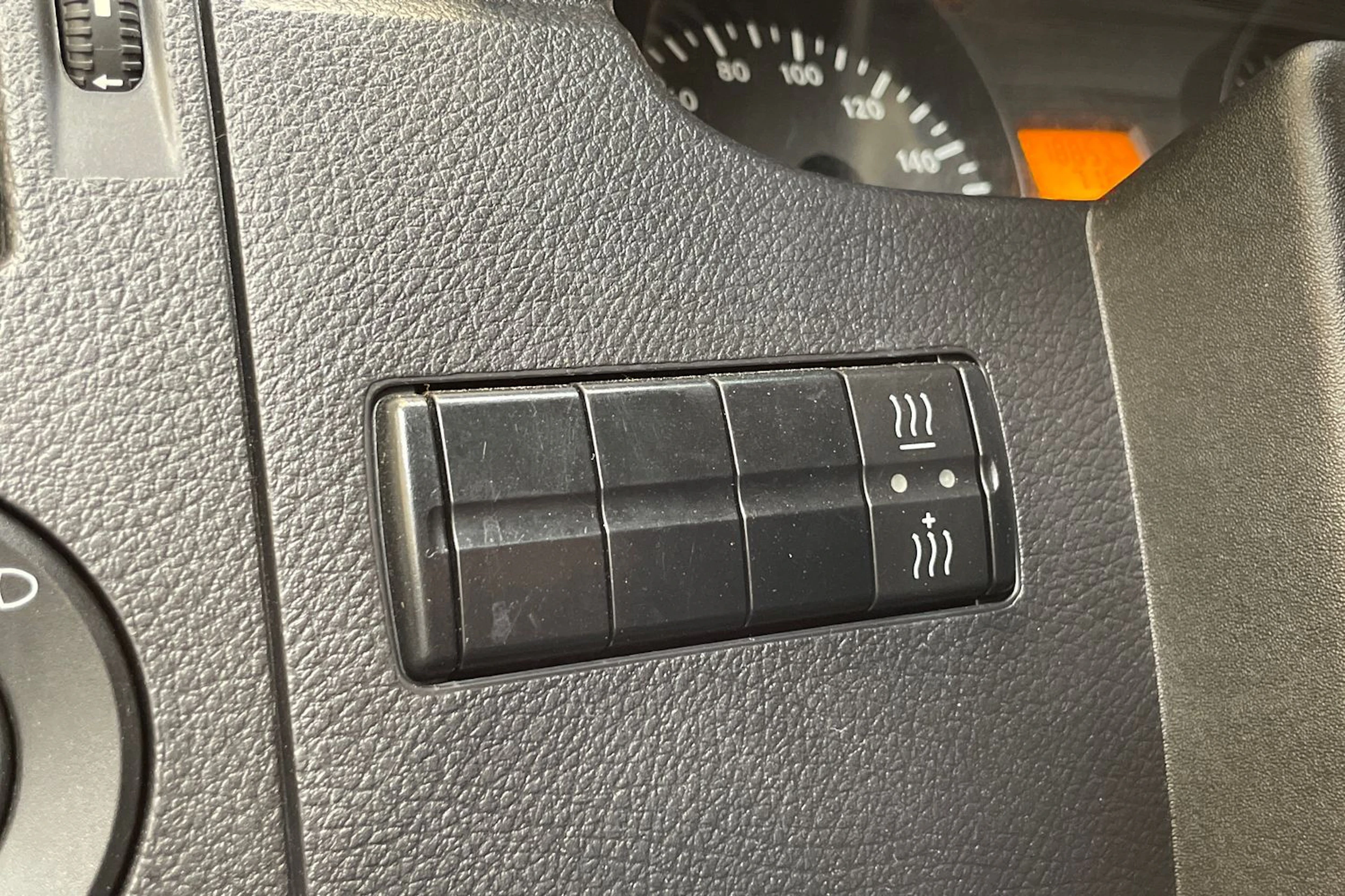 valkoinen Mercedes-Benz Sprinter 2016 kuva 26.