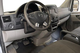 valkoinen Mercedes-Benz Sprinter 2016 kuva 8.