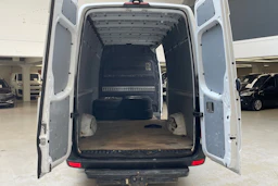 valkoinen Mercedes-Benz Sprinter 2016 kuva 15.