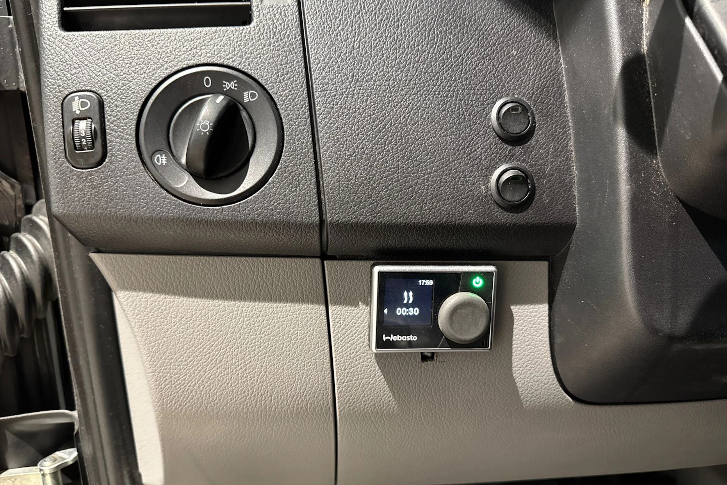 harmaa Mercedes-Benz Sprinter 2016 kuva 23.