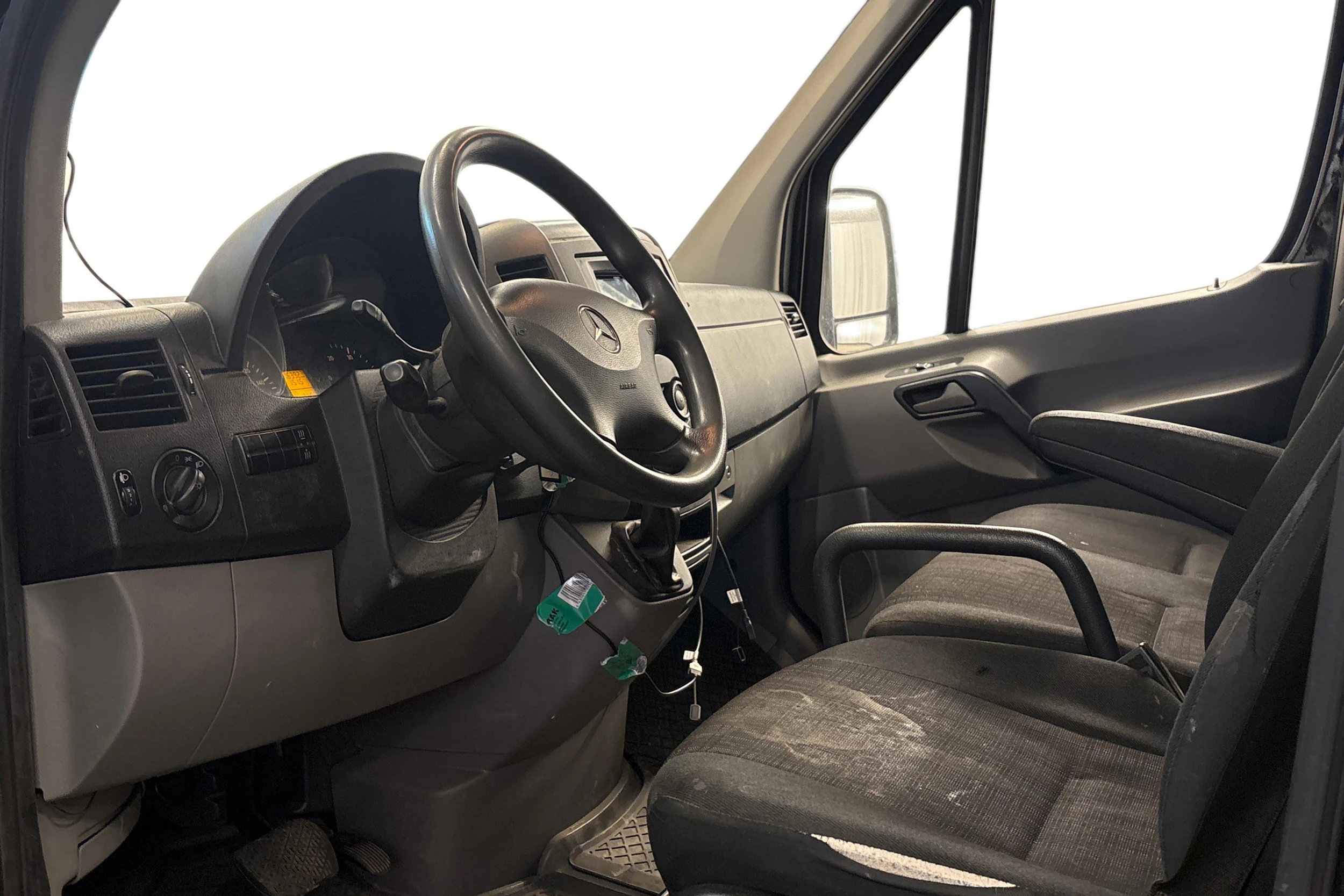 musta Mercedes-Benz Sprinter 2016 kuva 3.