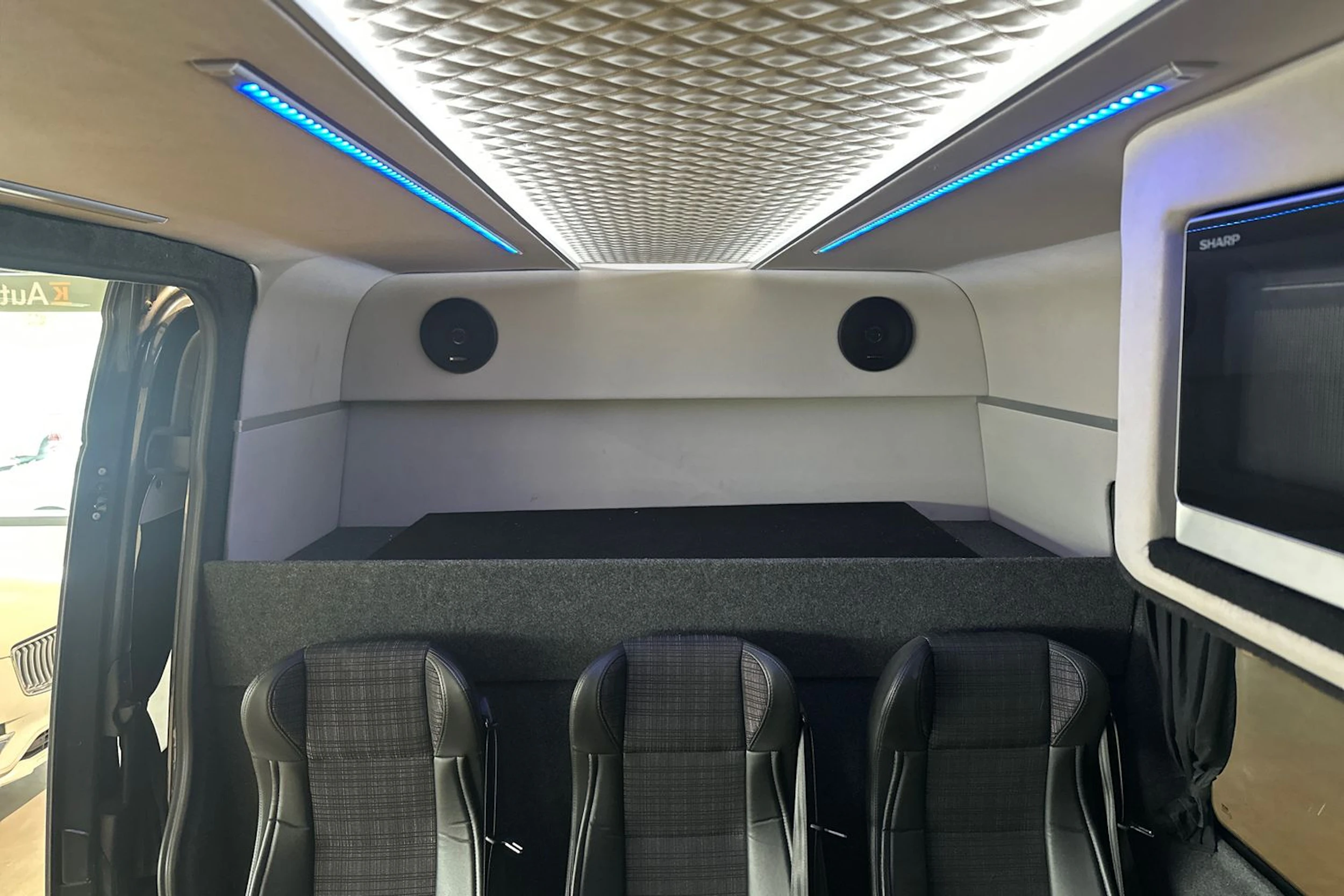 harmaa Mercedes-Benz Sprinter 2016 kuva 7.