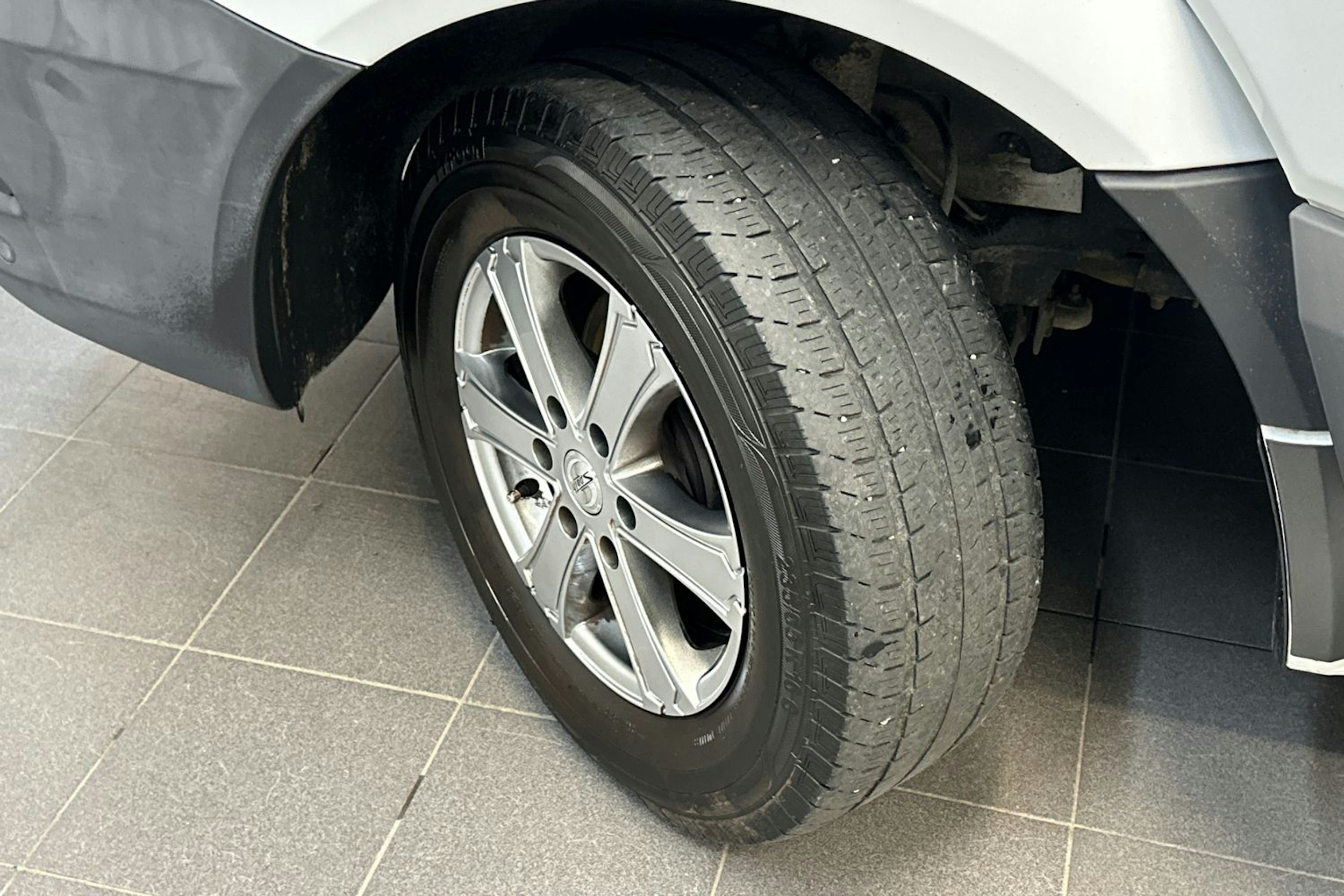 valkoinen Mercedes-Benz Sprinter 2016 kuva 13.