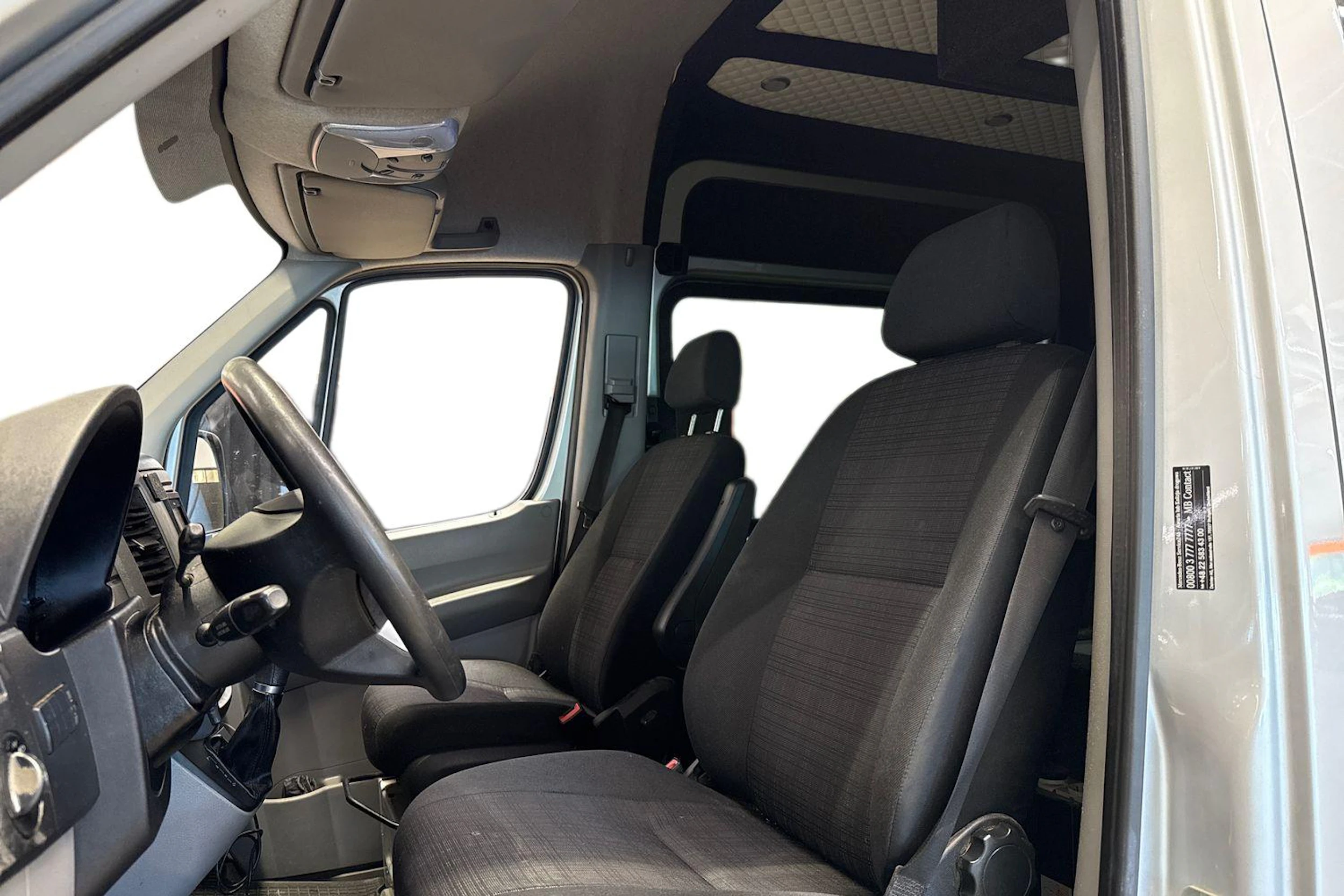 harmaa Mercedes-Benz Sprinter 2016 kuva 3.