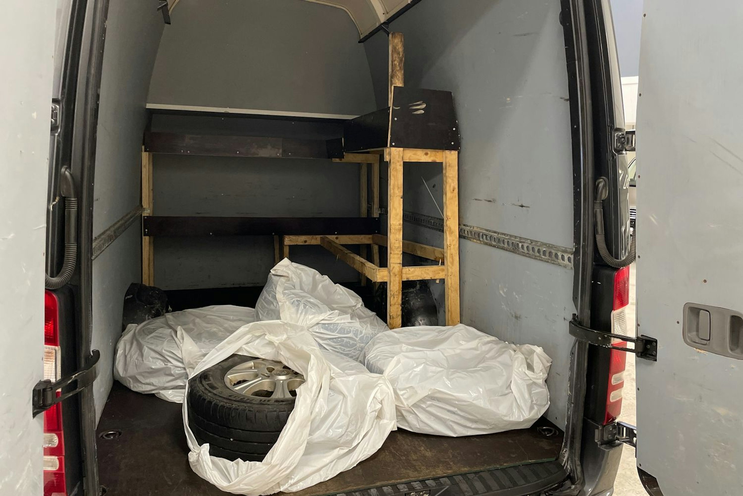 harmaa Mercedes-Benz Sprinter 2016 kuva 21.