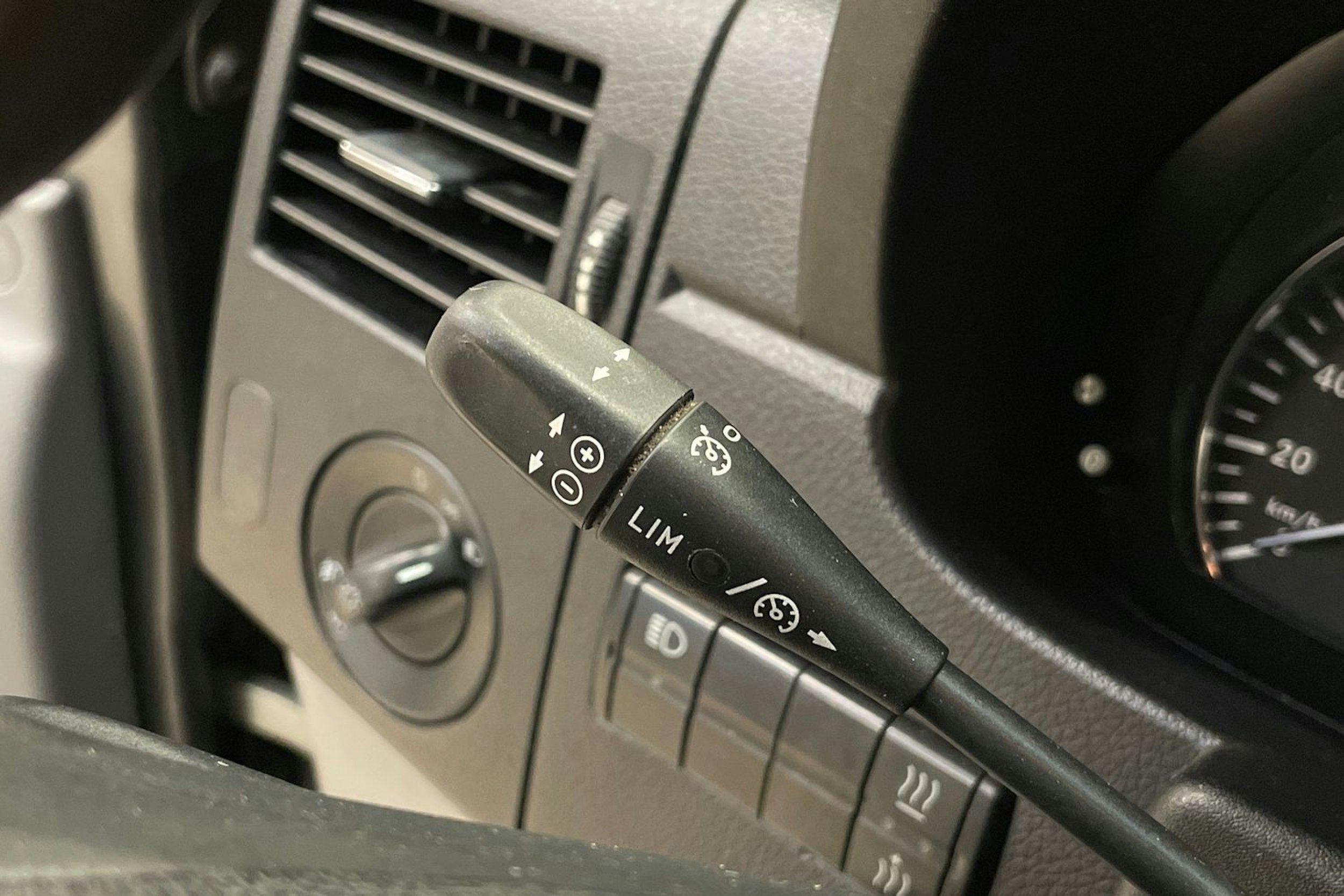 harmaa Mercedes-Benz Sprinter 2016 kuva 25.