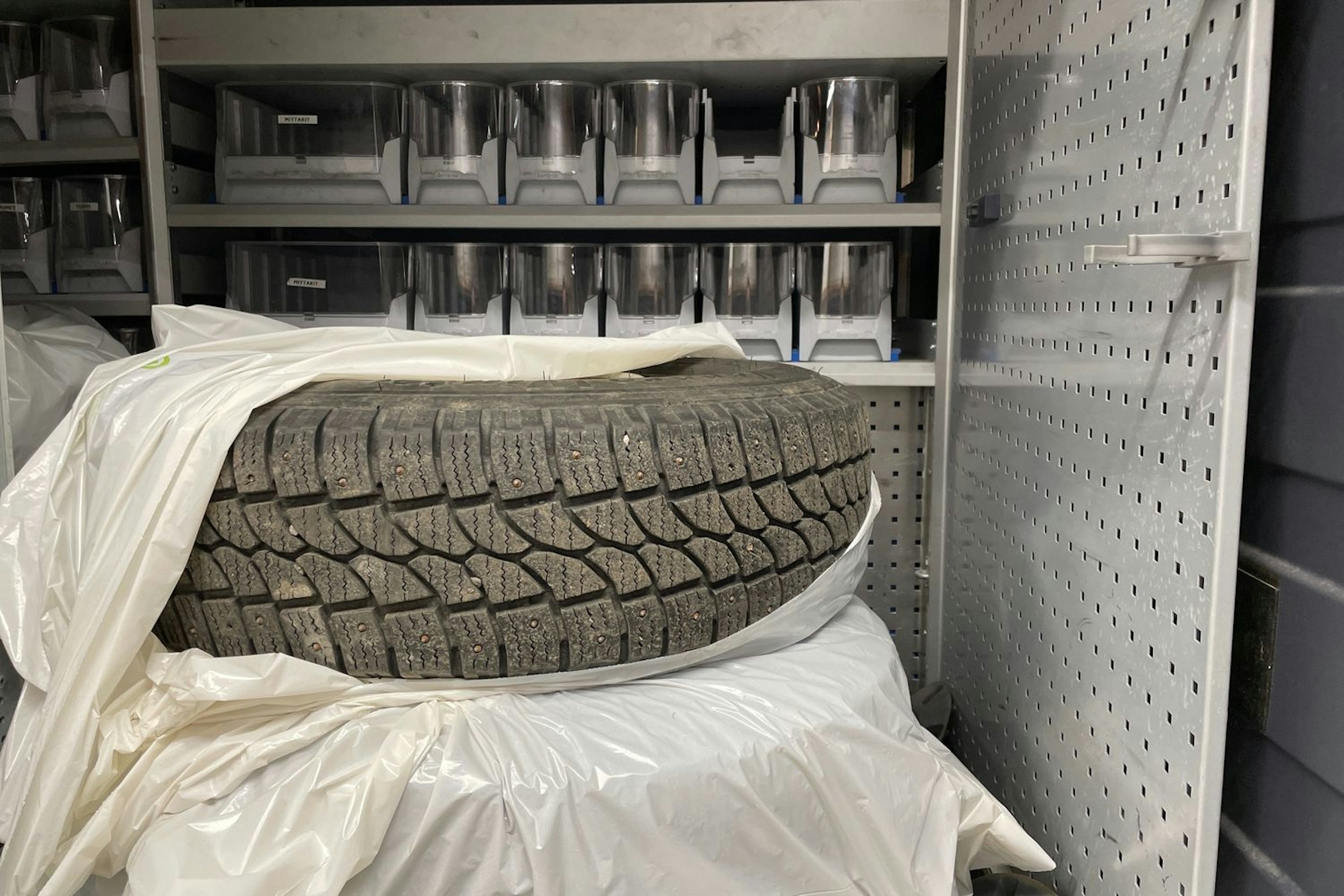 valkoinen Mercedes-Benz Sprinter 2016 kuva 22.