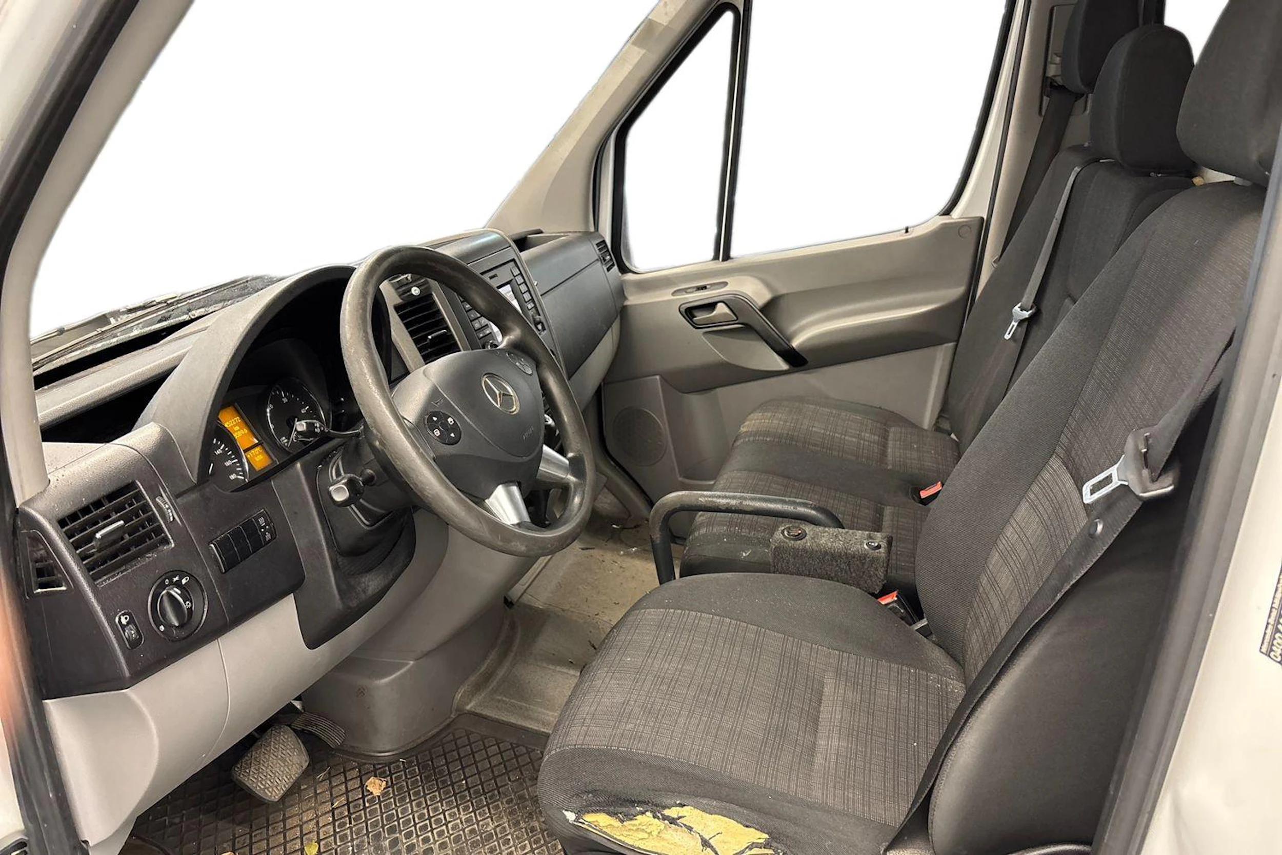 valkoinen Mercedes-Benz Sprinter 2016 kuva 3.