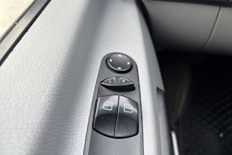 valkoinen Mercedes-Benz Sprinter 2016 kuva 17.