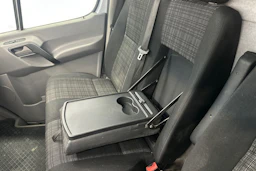 valkoinen Mercedes-Benz Sprinter 2016 kuva 19.