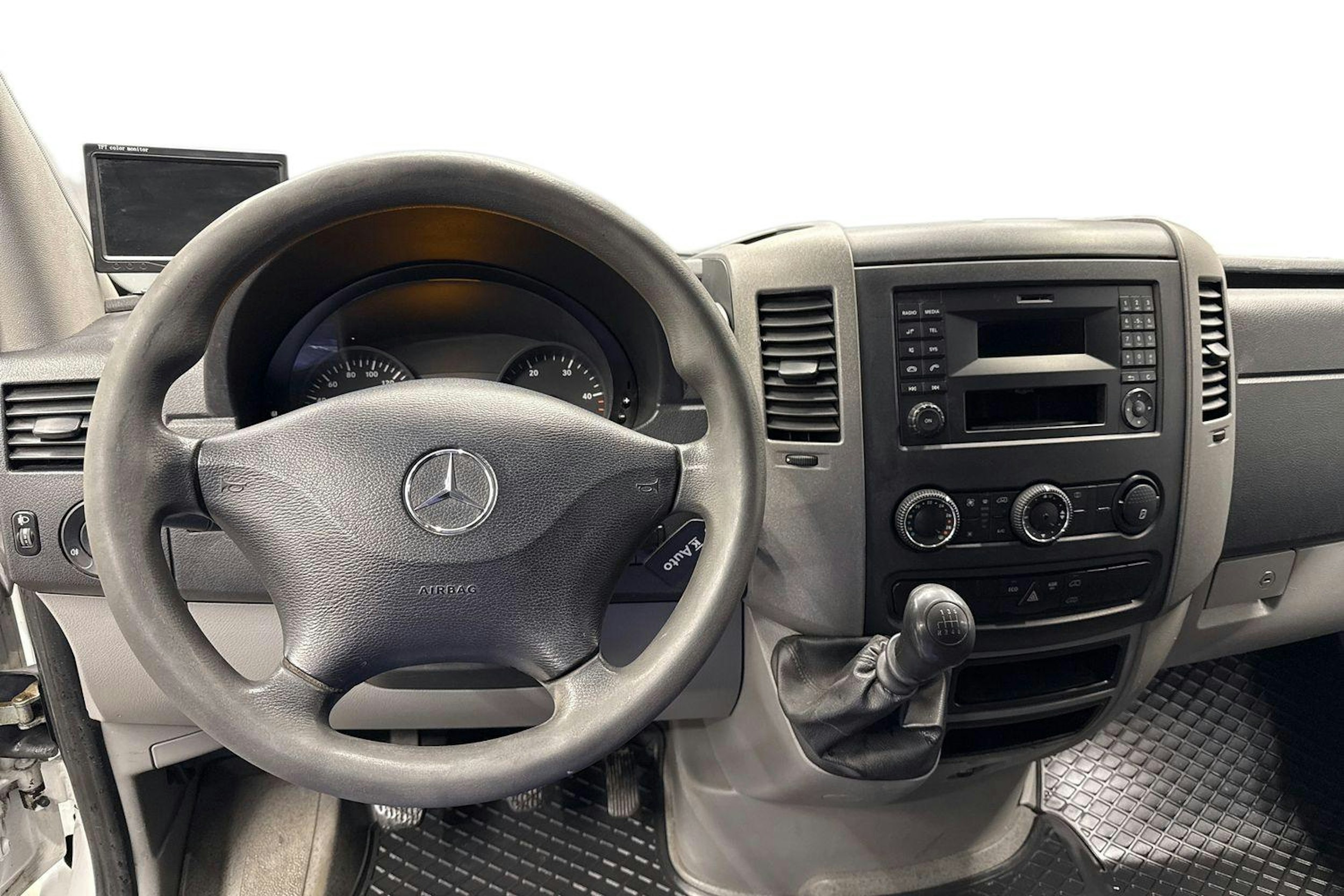 valkoinen Mercedes-Benz Sprinter 2017 kuva 7.