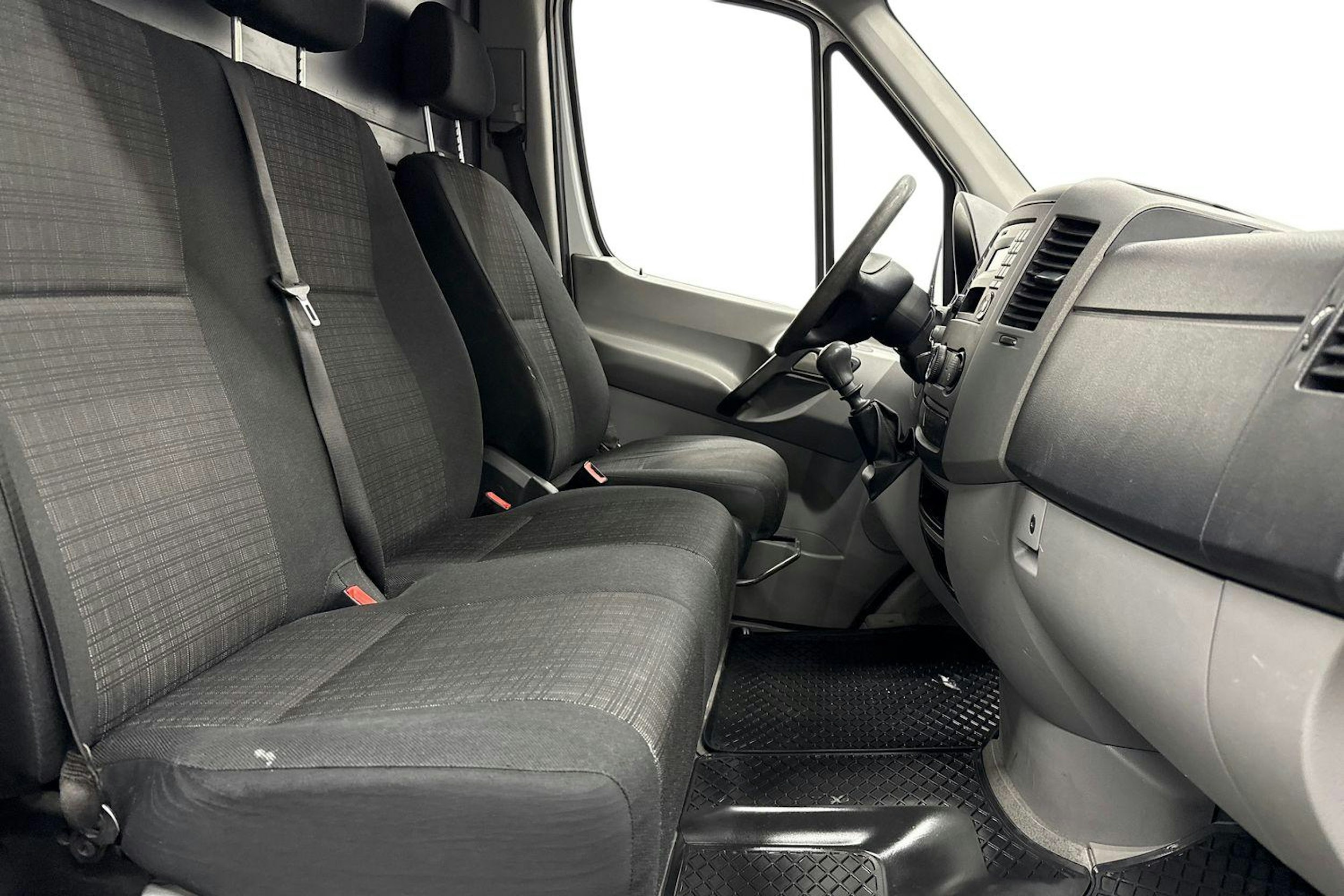 valkoinen Mercedes-Benz Sprinter 2017 kuva 8.