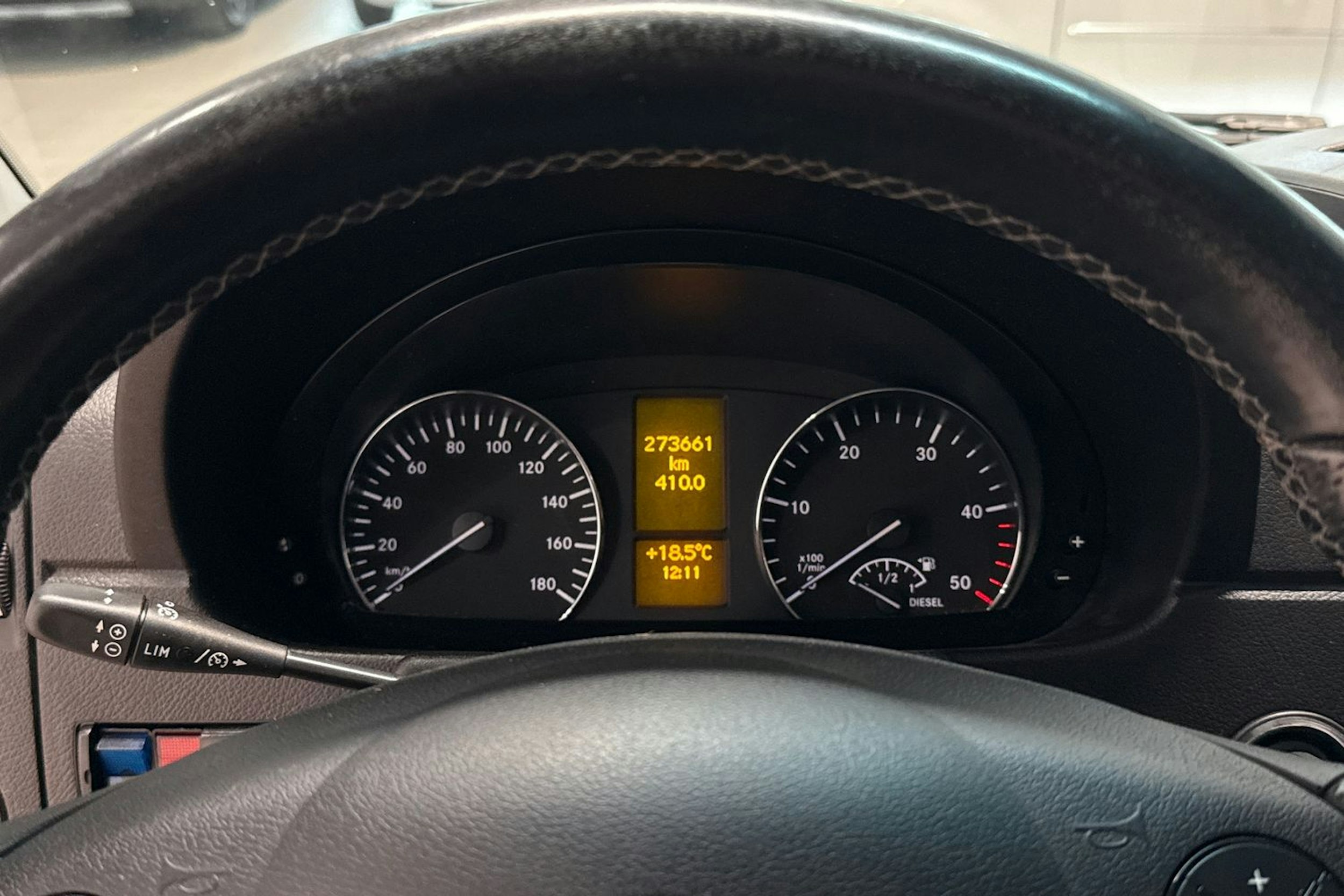 sininen Mercedes-Benz Sprinter 2017 kuva 14.