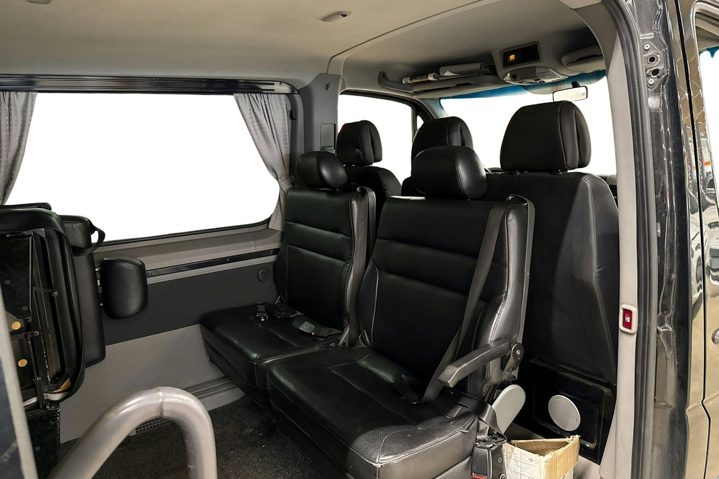 musta Mercedes-Benz Sprinter 2017 kuva 3.