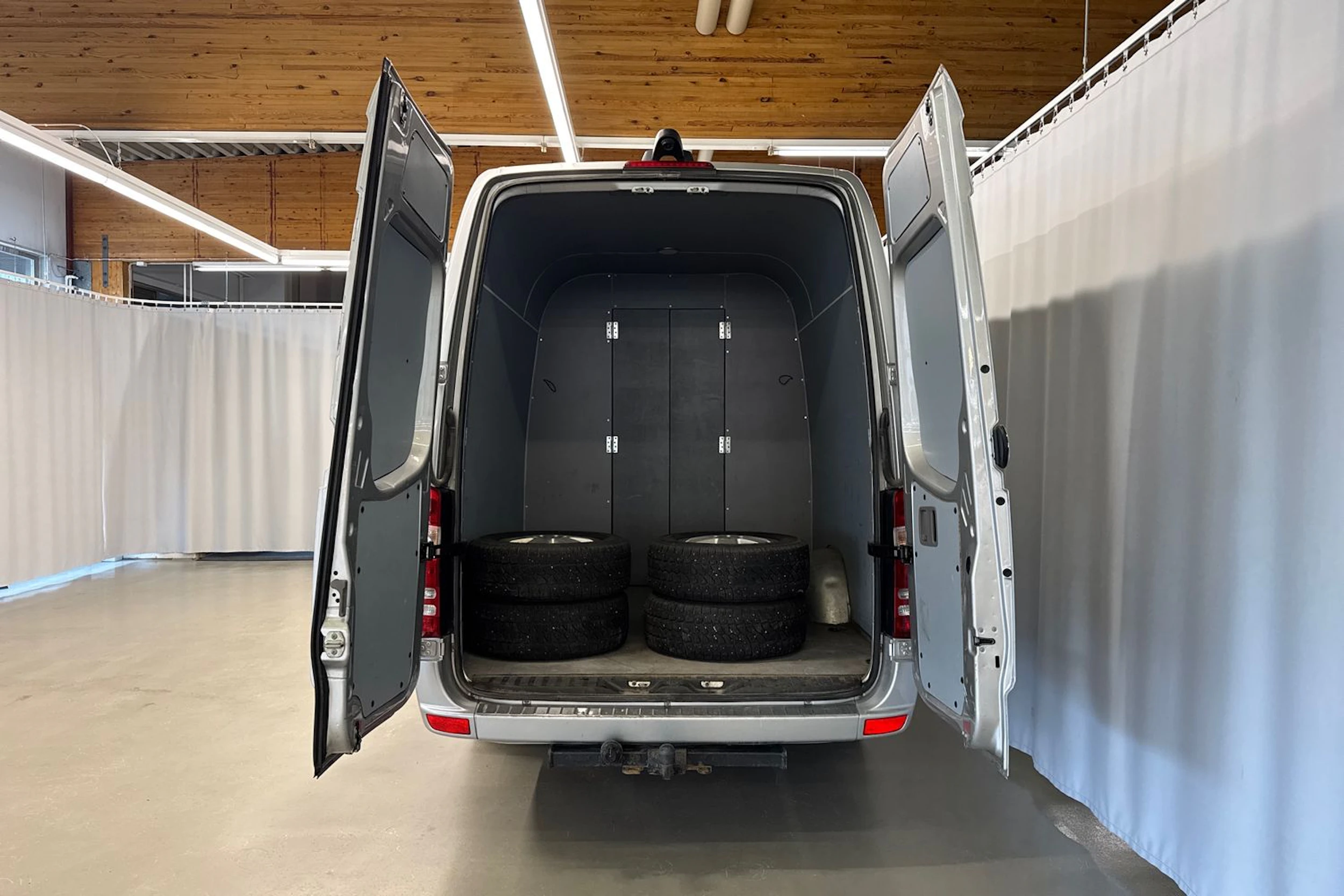 hopea Mercedes-Benz Sprinter 2017 kuva 32.