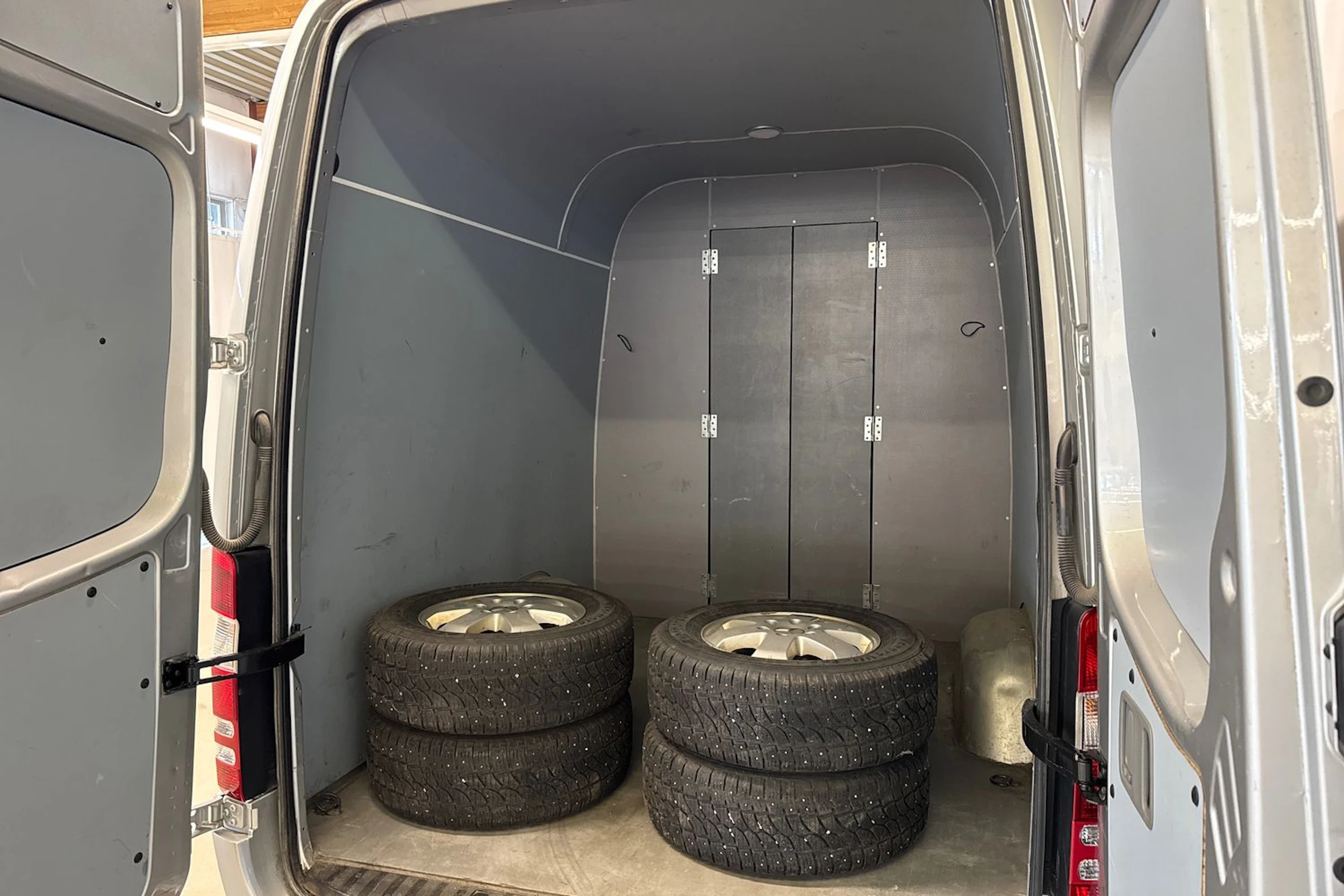 hopea Mercedes-Benz Sprinter 2017 kuva 33.