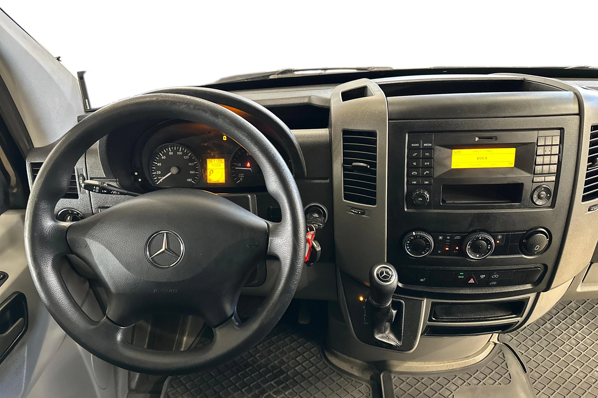 musta Mercedes-Benz Sprinter 2017 kuva 7.