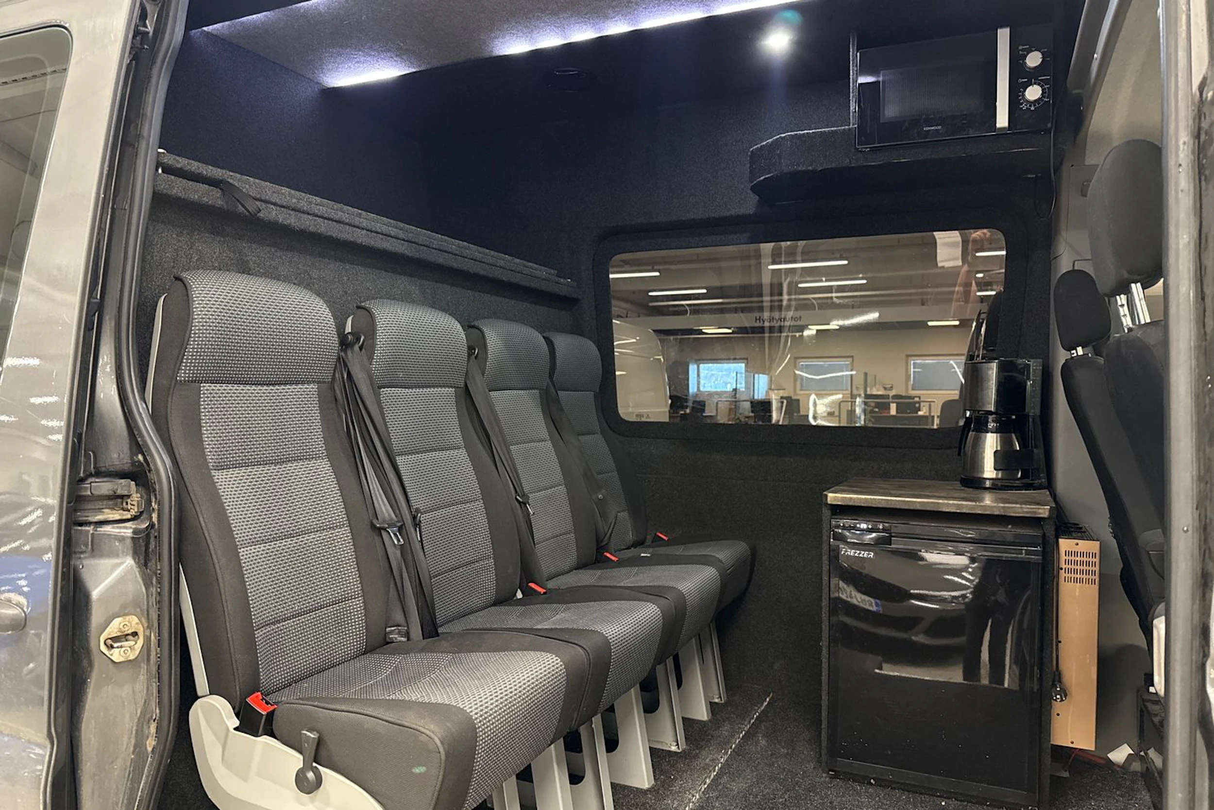harmaa Mercedes-Benz Sprinter 2017 kuva 4.