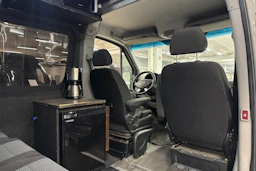 harmaa Mercedes-Benz Sprinter 2017 kuva 5.