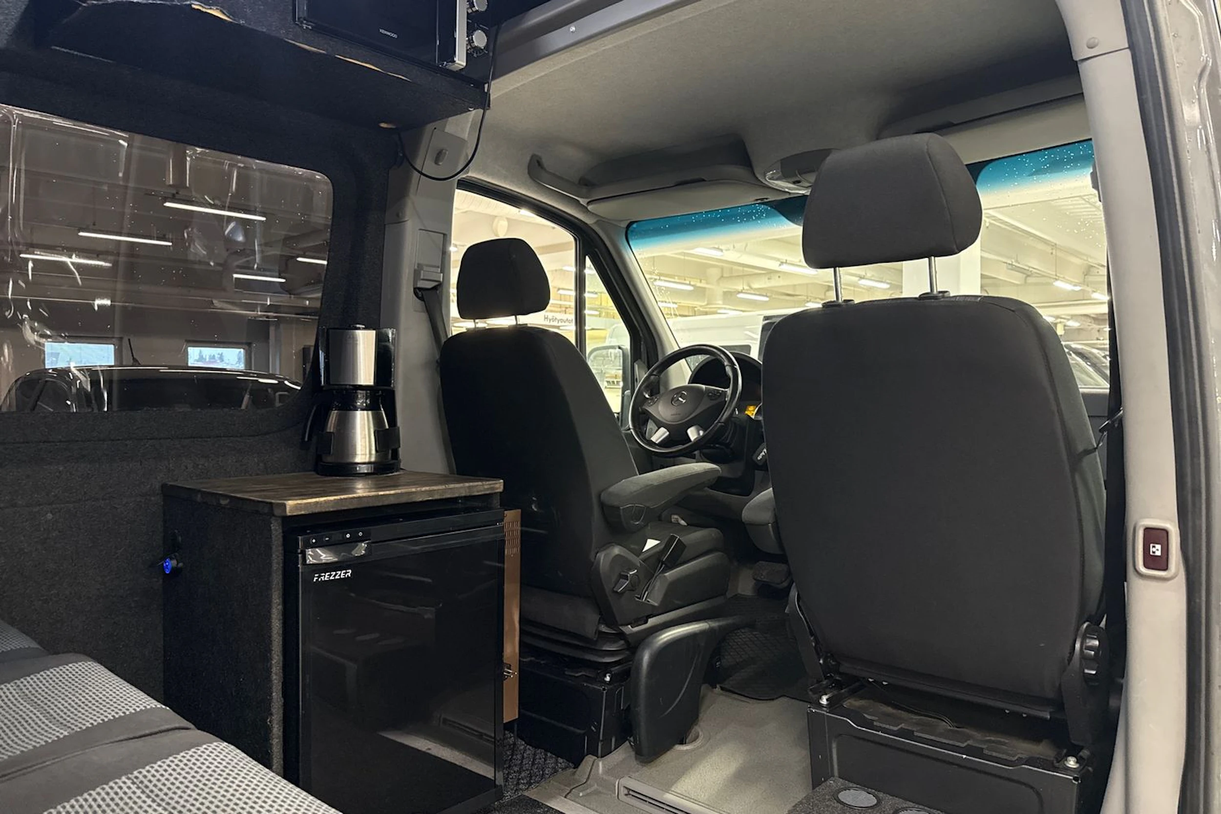 harmaa Mercedes-Benz Sprinter 2017 kuva 11.