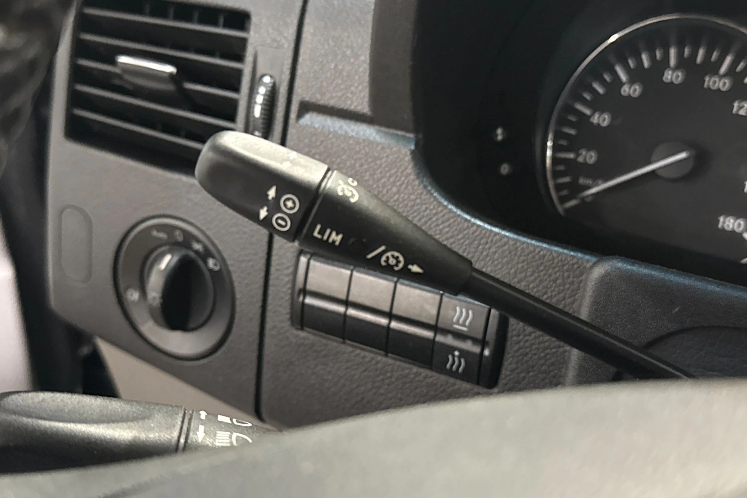 harmaa Mercedes-Benz Sprinter 2017 kuva 14.