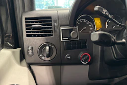 musta Mercedes-Benz Sprinter 2017 kuva 24.
