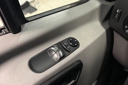 musta Mercedes-Benz Sprinter 2017 kuva 26.