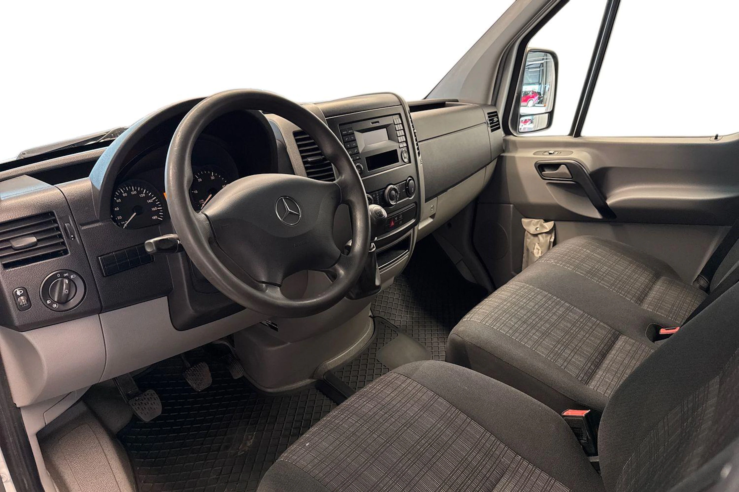 valkoinen Mercedes-Benz Sprinter 2017 kuva 6.