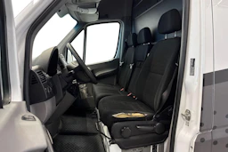 valkoinen Mercedes-Benz Sprinter 2017 kuva 8.