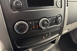 valkoinen Mercedes-Benz Sprinter 2017 kuva 12.