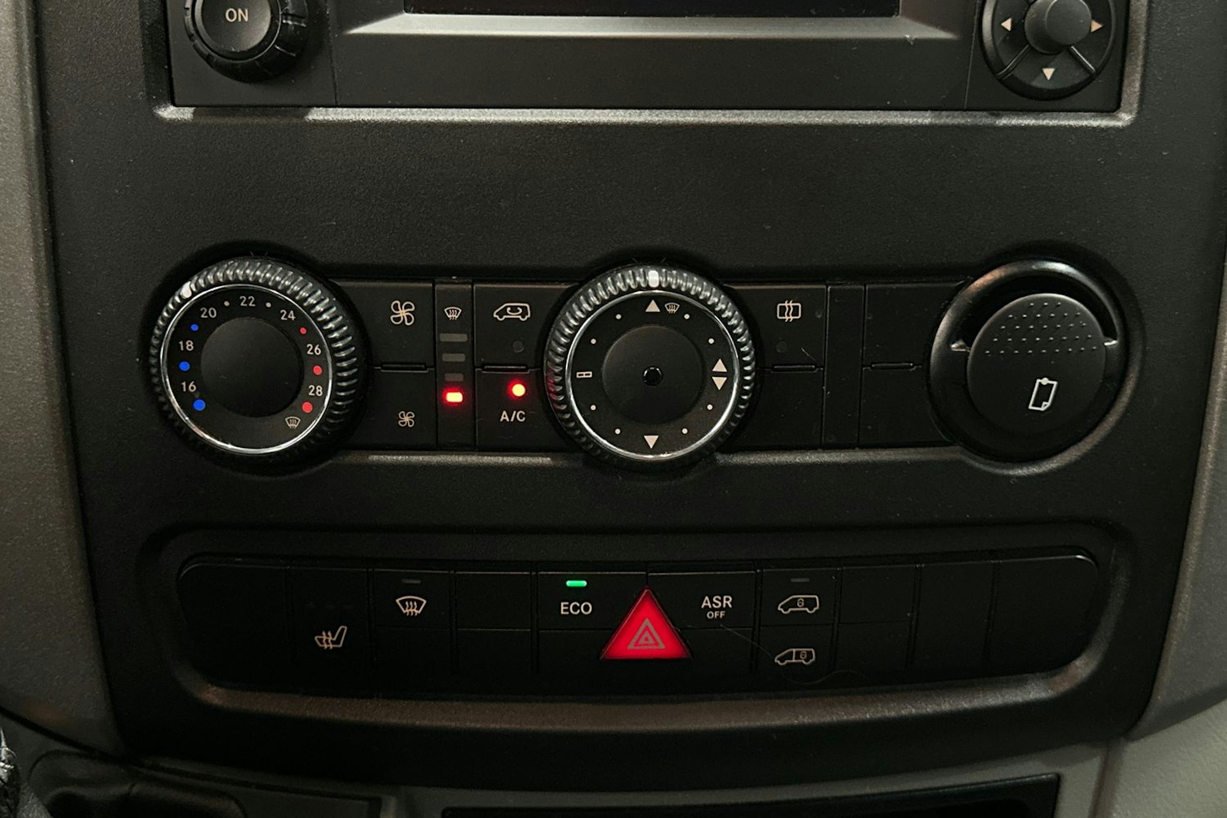 Harmaa Mercedes-Benz SPRINTER 2017 kuva 20.