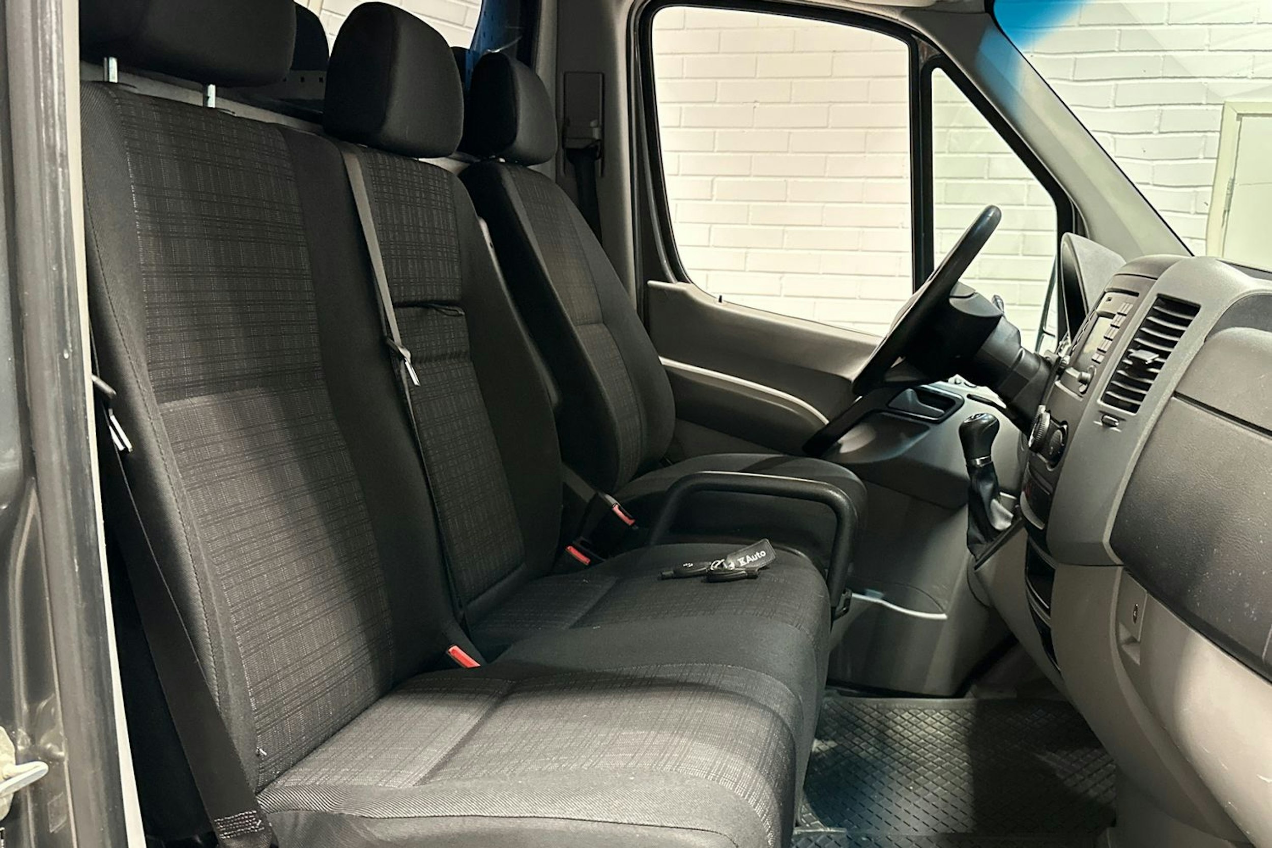 Harmaa Mercedes-Benz SPRINTER 2017 kuva 23.