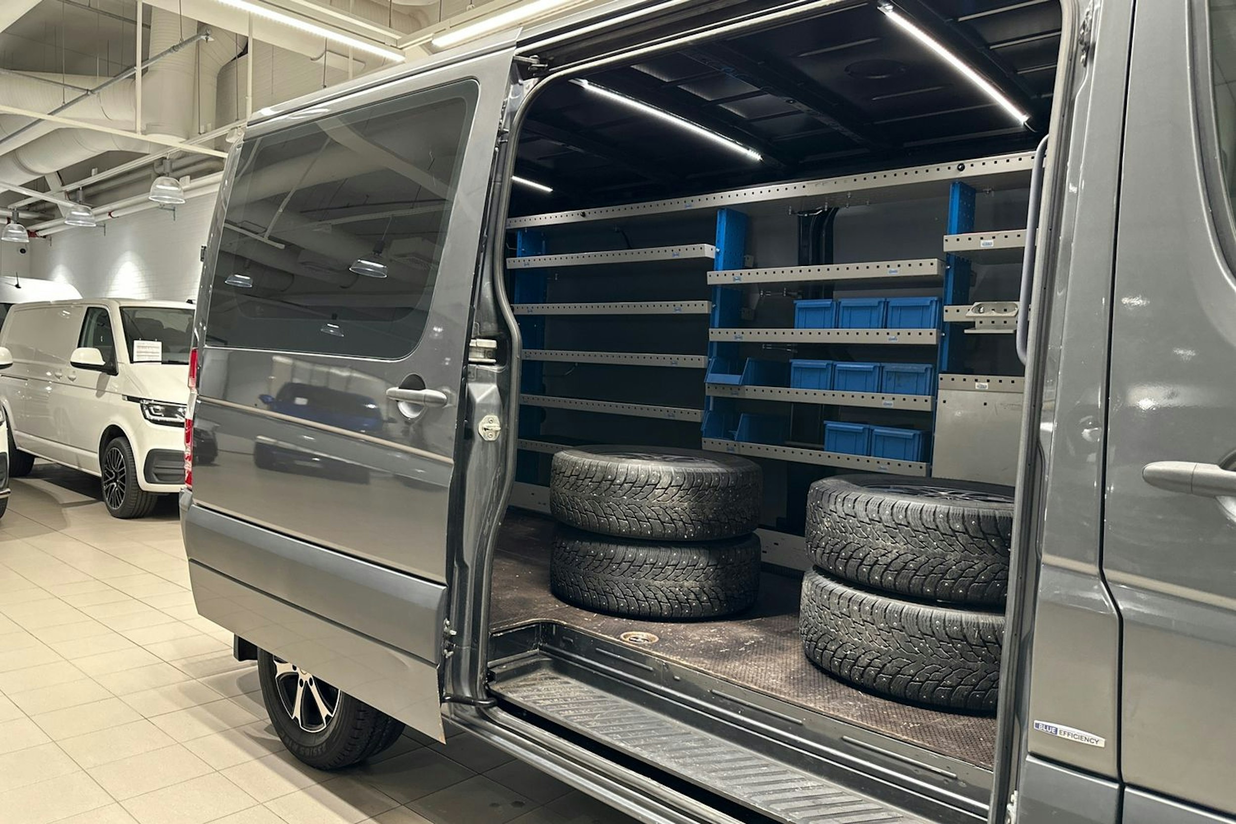Harmaa Mercedes-Benz SPRINTER 2017 kuva 24.