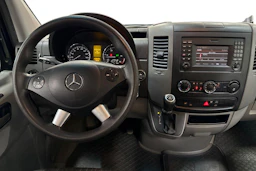 musta Mercedes-Benz Sprinter 2017 kuva 9.