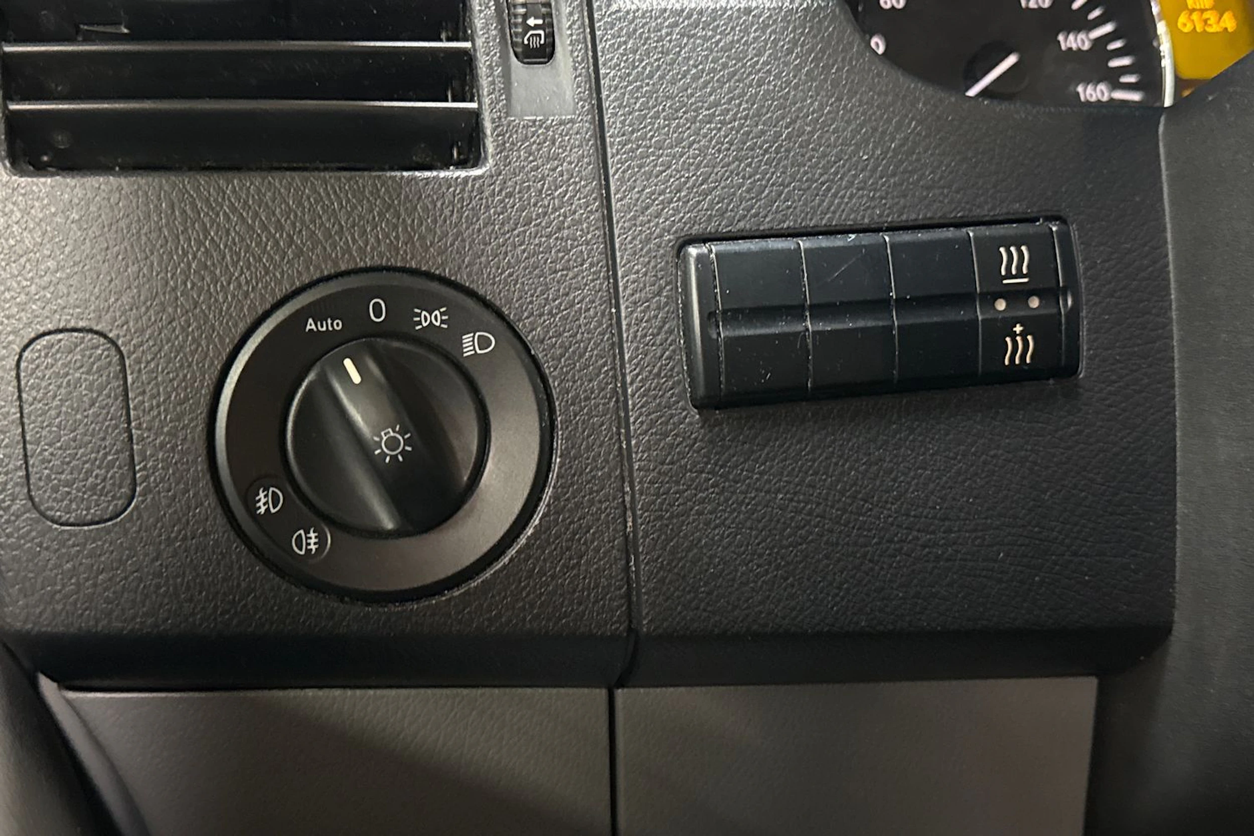 musta Mercedes-Benz Sprinter 2017 kuva 21.
