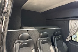 musta Mercedes-Benz Sprinter 2017 kuva 16.