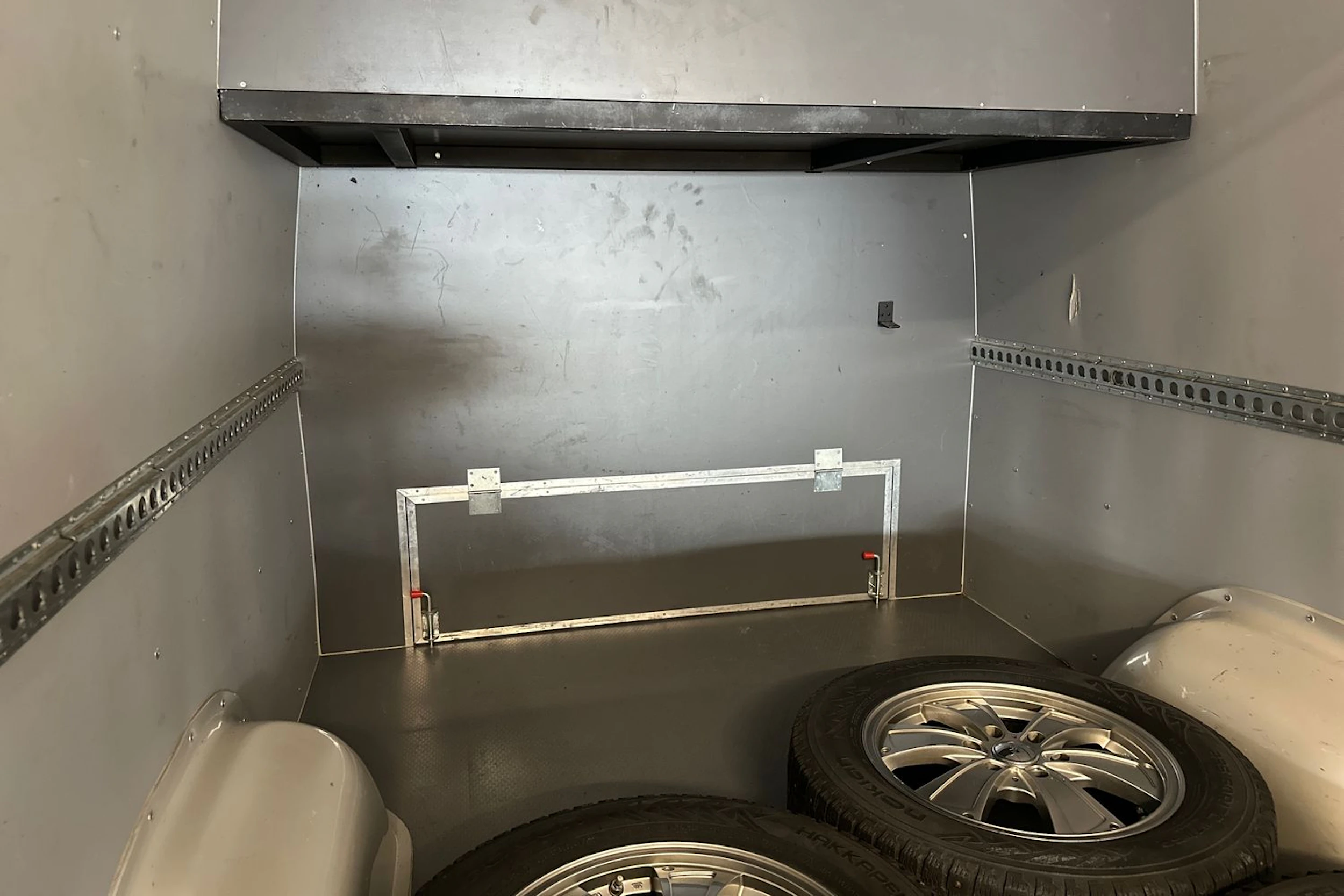 musta Mercedes-Benz Sprinter 2017 kuva 36.