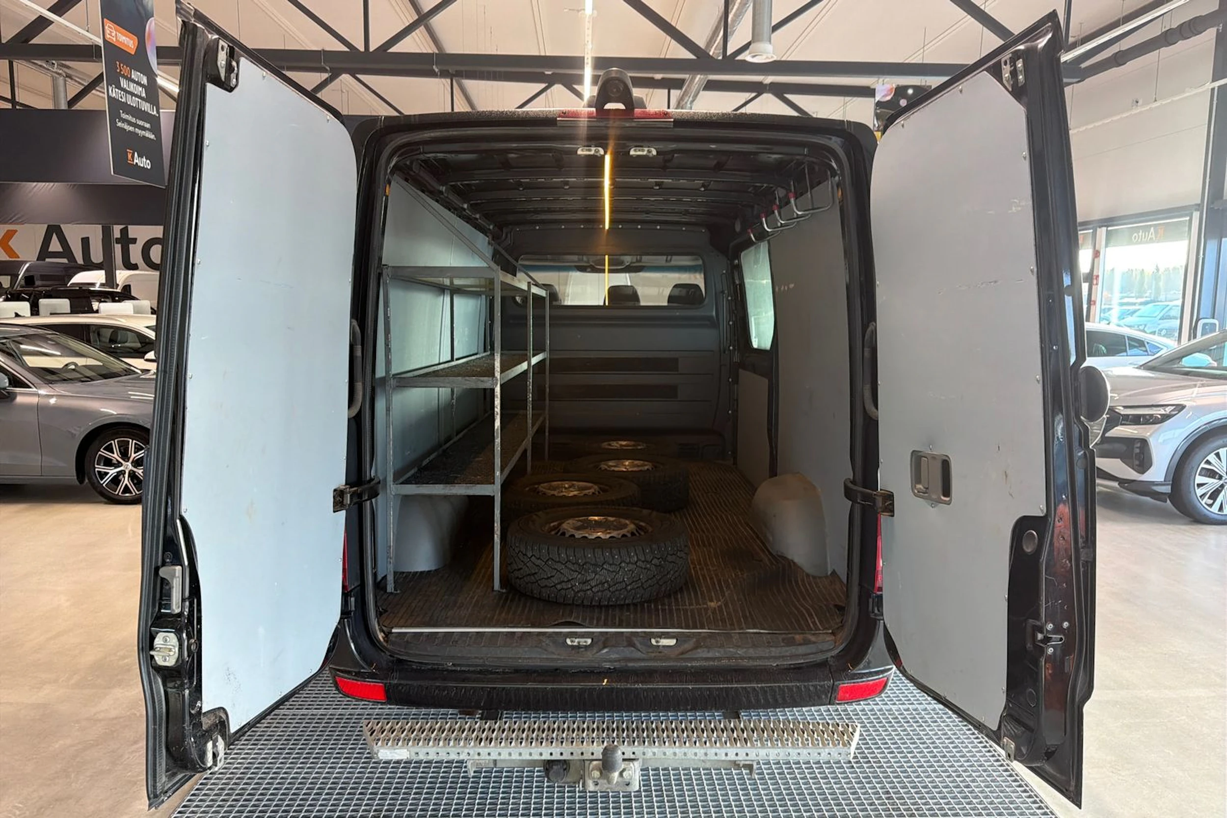 musta Mercedes-Benz Sprinter 2017 kuva 7.