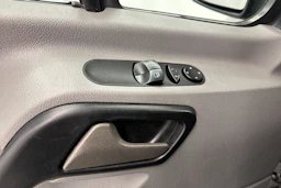 musta Mercedes-Benz Sprinter 2017 kuva 23.