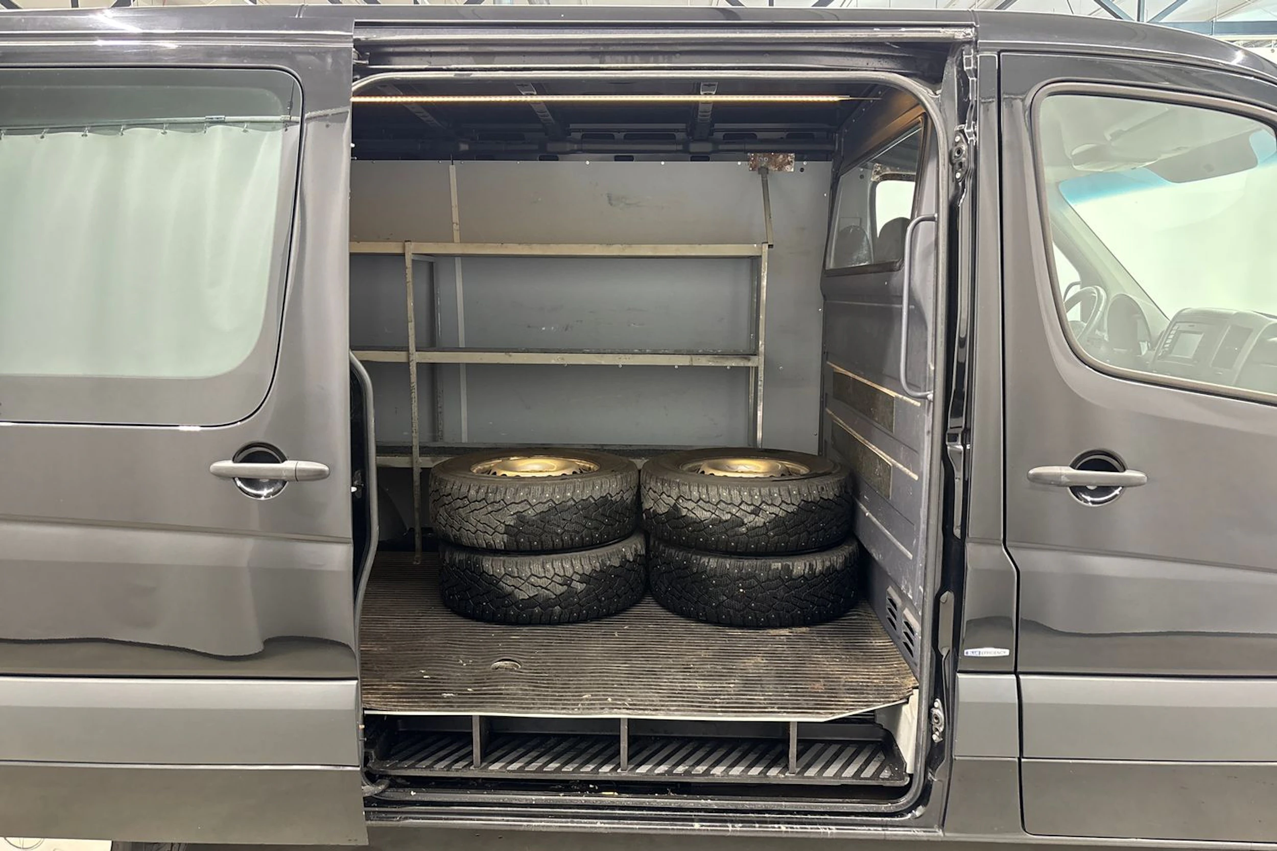 musta Mercedes-Benz Sprinter 2017 kuva 24.