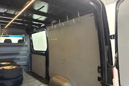 musta Mercedes-Benz Sprinter 2017 kuva 29.
