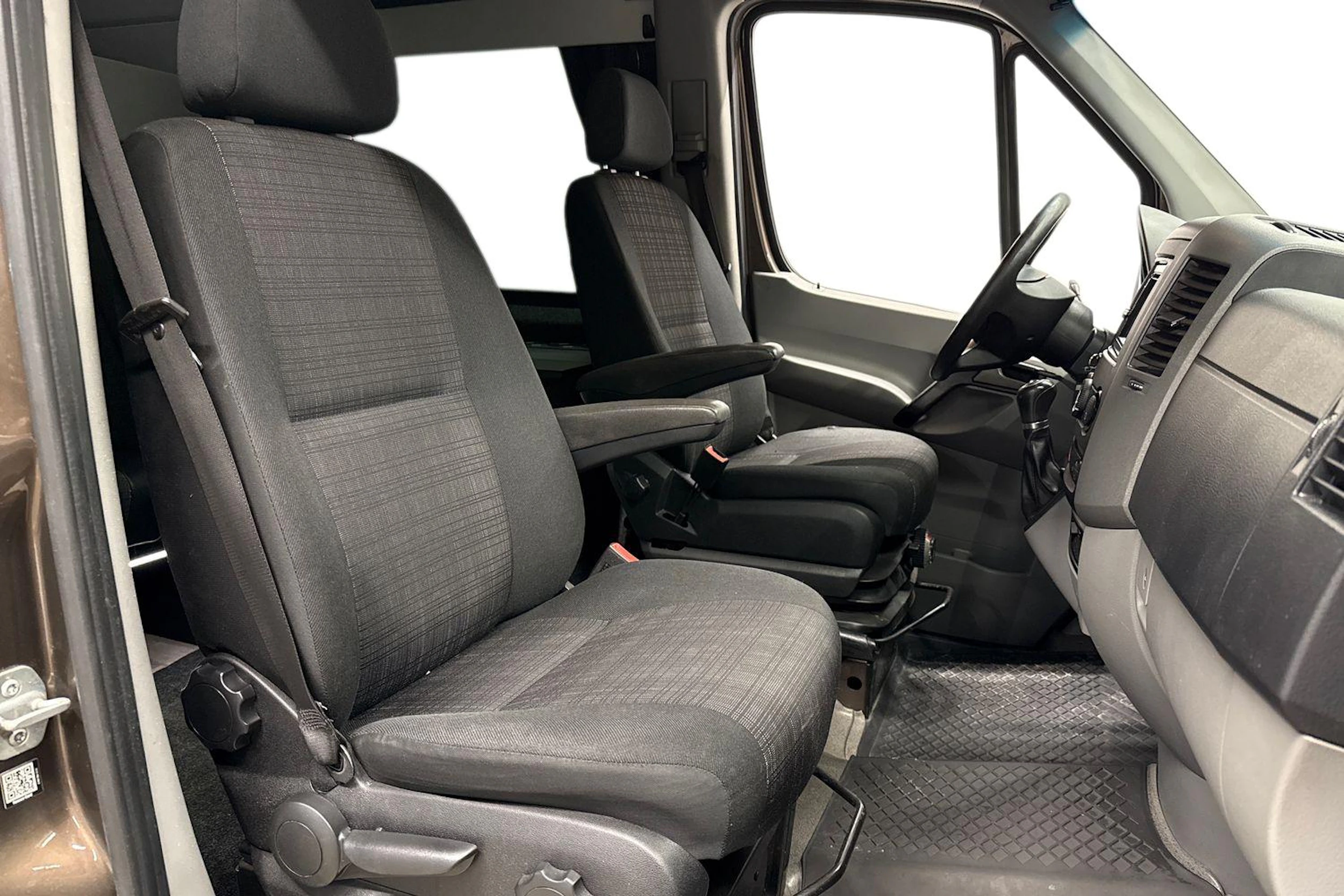 Ruskea (beige) Mercedes-Benz Sprinter 2017 kuva 8.