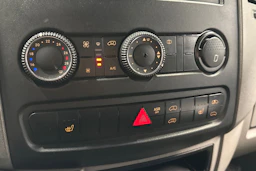 Ruskea (beige) Mercedes-Benz Sprinter 2017 kuva 22.