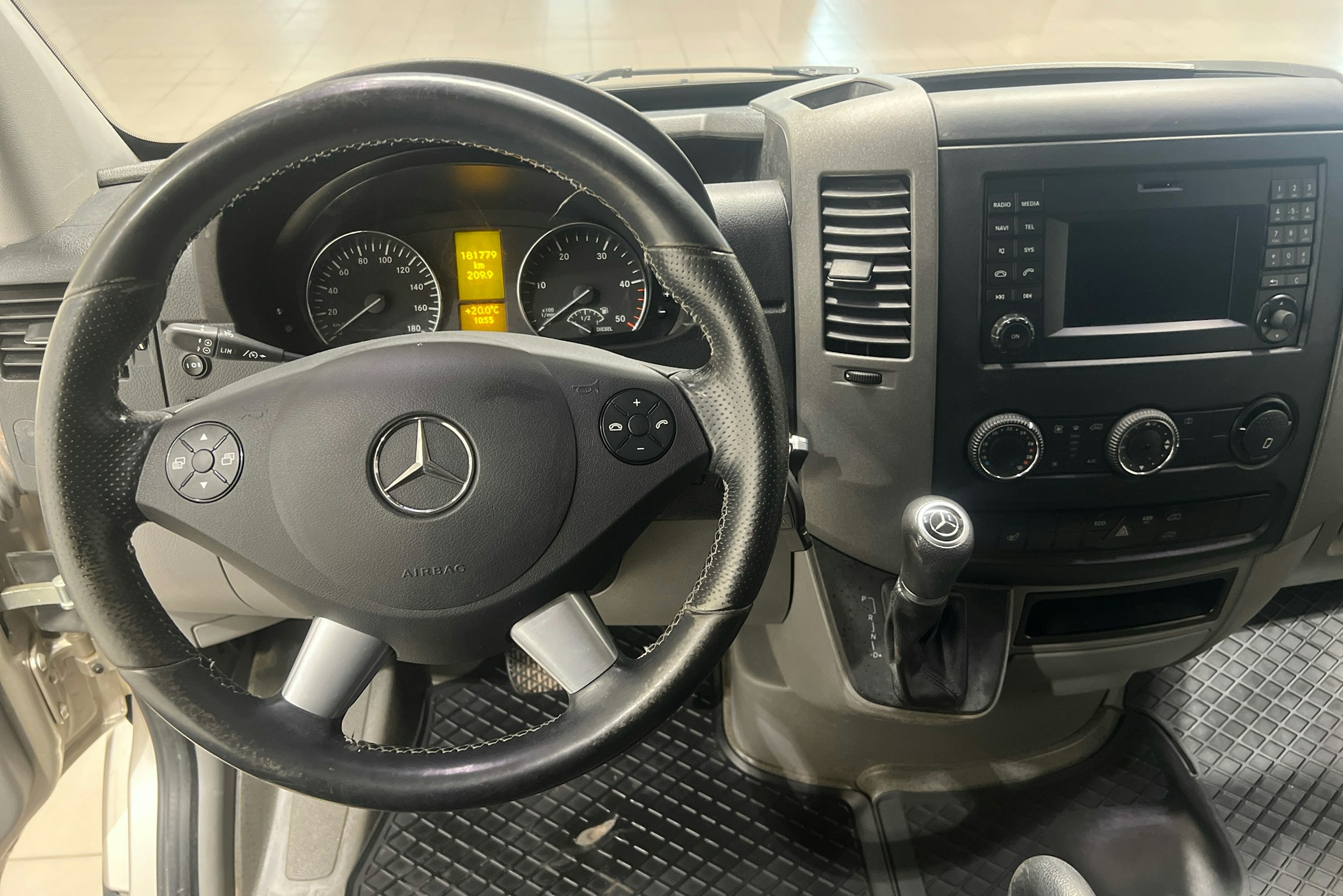 Harmaa Mercedes-Benz SPRINTER 2017 kuva 7.