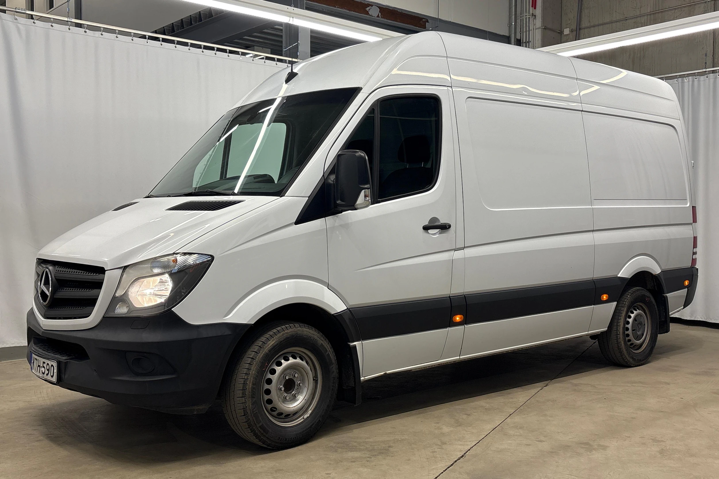 valkoinen Mercedes-Benz Sprinter 2017 kuva 6.