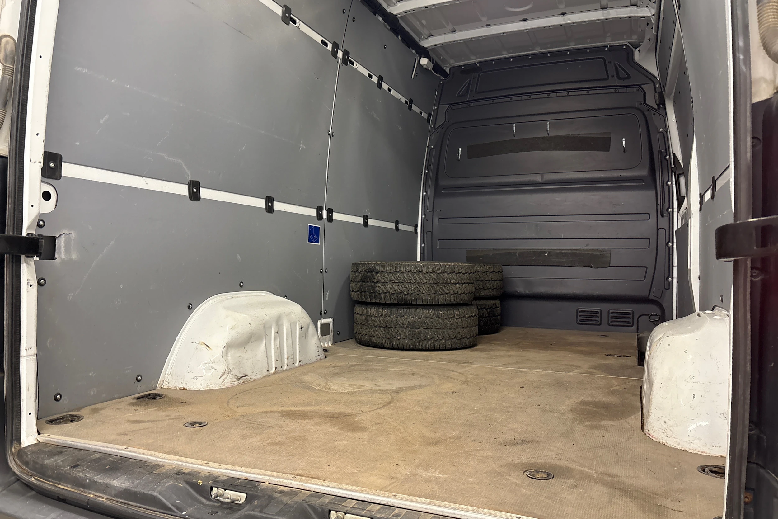 valkoinen Mercedes-Benz Sprinter 2017 kuva 18.