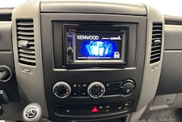 sininen Mercedes-Benz Sprinter 2017 kuva 9.