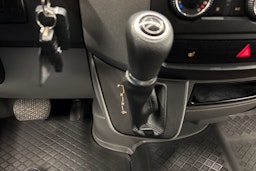 sininen Mercedes-Benz Sprinter 2017 kuva 15.