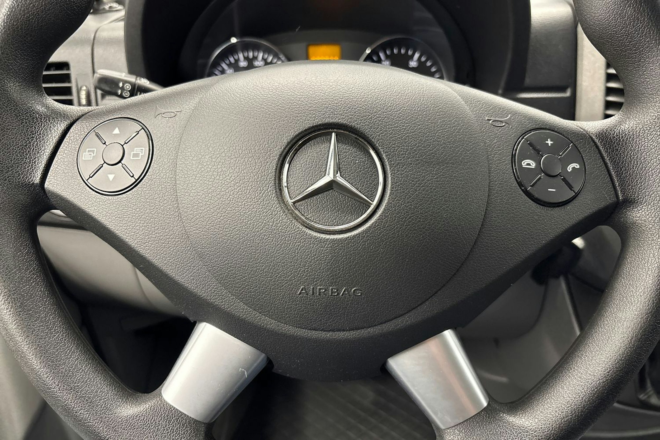 sininen Mercedes-Benz Sprinter 2017 kuva 17.